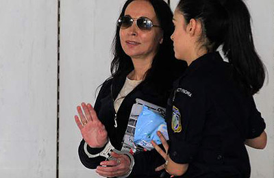 Жене экс-министра обороны Греции позволили выйти из тюрьмы без залога