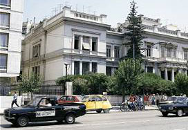 Работники общественного транспорта бастуют сегодня в Афинах
