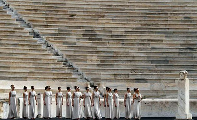 Огонь Первой молодежной зимней Олимпиады зажжен в Афинах