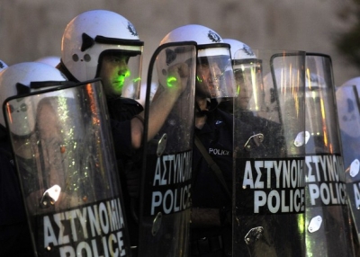 Столкновения в Афинах прекратились, сообщает полиция