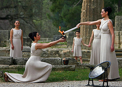 Эстафета Олимпийского огня для Игр-2012 начнется в Древней Олимпии 10 мая