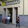 McDonald's не выдержал конкуренции с греческим гиросом