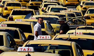 Афинские таксисты обещают новые протесты