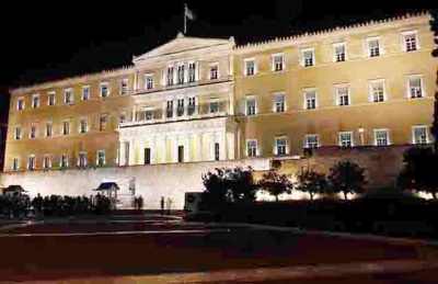 Парламент Греции проголосует по новым мерам экономии до конца июня