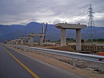 Планируется завершение проектов по строительству дорог и мостов в Греции