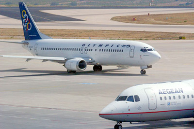 Еврокомиссия затягивает с принятием решения о слиянии двух авиакомпаний Греции