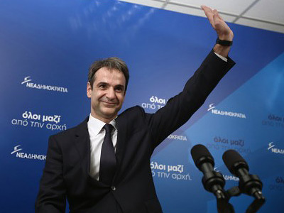 Власти Греции отвергли призывы оппозиции провести досрочные выборы