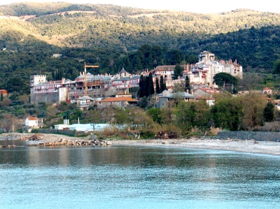 Власти Греции подали в суд на православный монастырь
