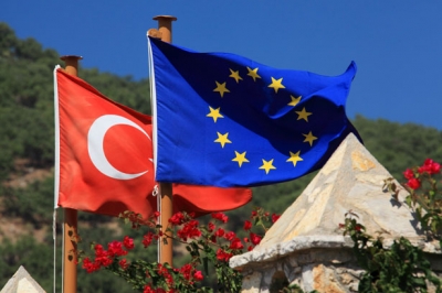 Греция заинтересована в открытии визовых центров на курортах Турции