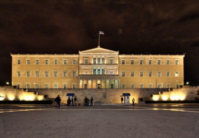 Парламент Греции ратифицировал закон для получения помощи ЕС