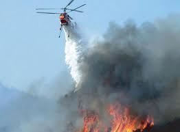 Авиация борется с огнем на острове Самос