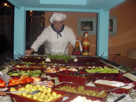Известный шеф-повар Греции Афинос Яннис Андреас в греческой таверне "Олива" в Санкт-Петербурге!
