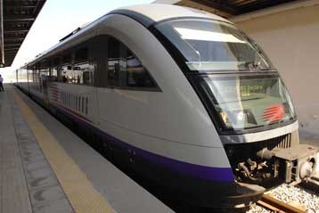 В связи с забастовками железнодорожников, меняется расписание движения поездов