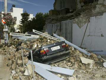 Сильное землетрясение в Греции
