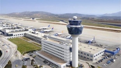Служащие гражданской авиации Греции отложили забастовку