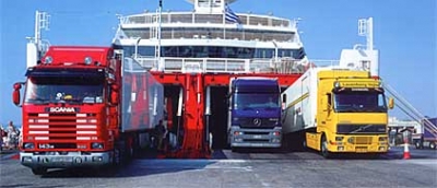 Греческие водители грузовиков призывают к бессрочной забастовке