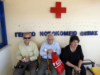 В Греции медики работают бесплатно в клиниках для бедных