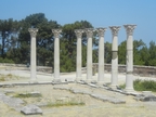колонны храма Аполлона после реставрации итальянцами