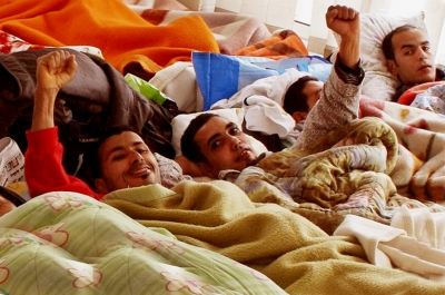 Более 60 мигрантов госпитализированы после голодовки протеста