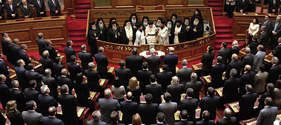 Греческий парламент принес присягу в отсутствие заболевшего премьера